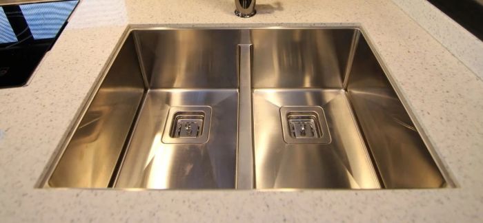 25 Inch Undermount Double Bowl Low-Divide 50/50 Stainless Steel Kitchen Sink