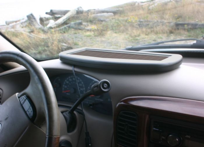 Go Power!™ 1.5 Watt Thin-Film Solar Trickle Charger